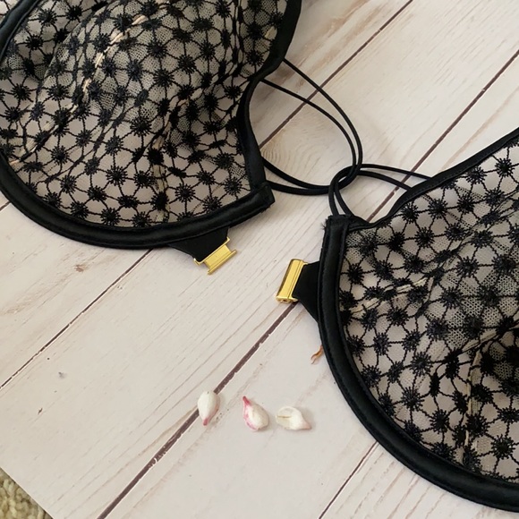 Victoria’s Secret Starburst Unlined Demi B… - Picture 4 of 10